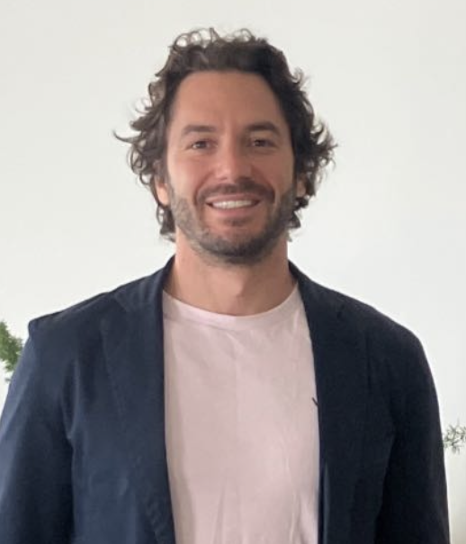 Erik — founder of HelpmeNapoli, Naples Italy